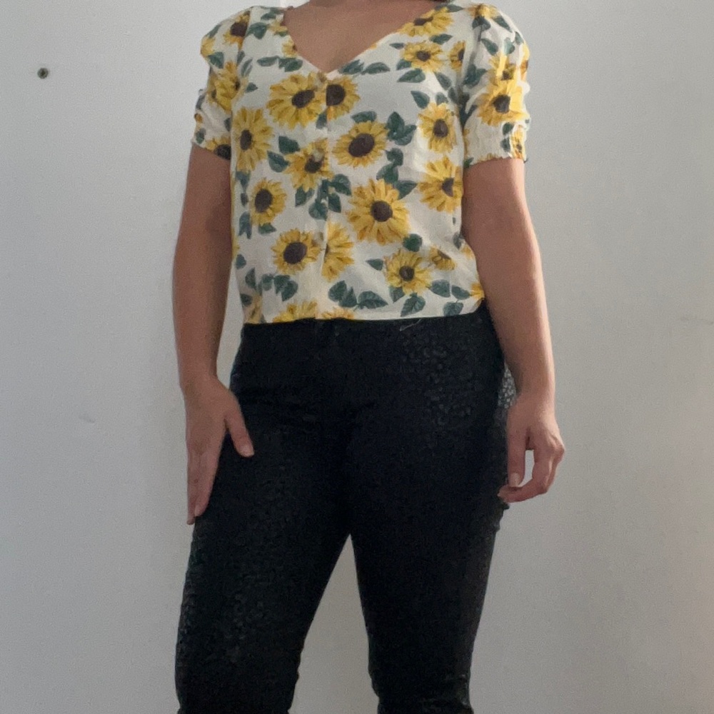 H&M - Picture 2 of 2